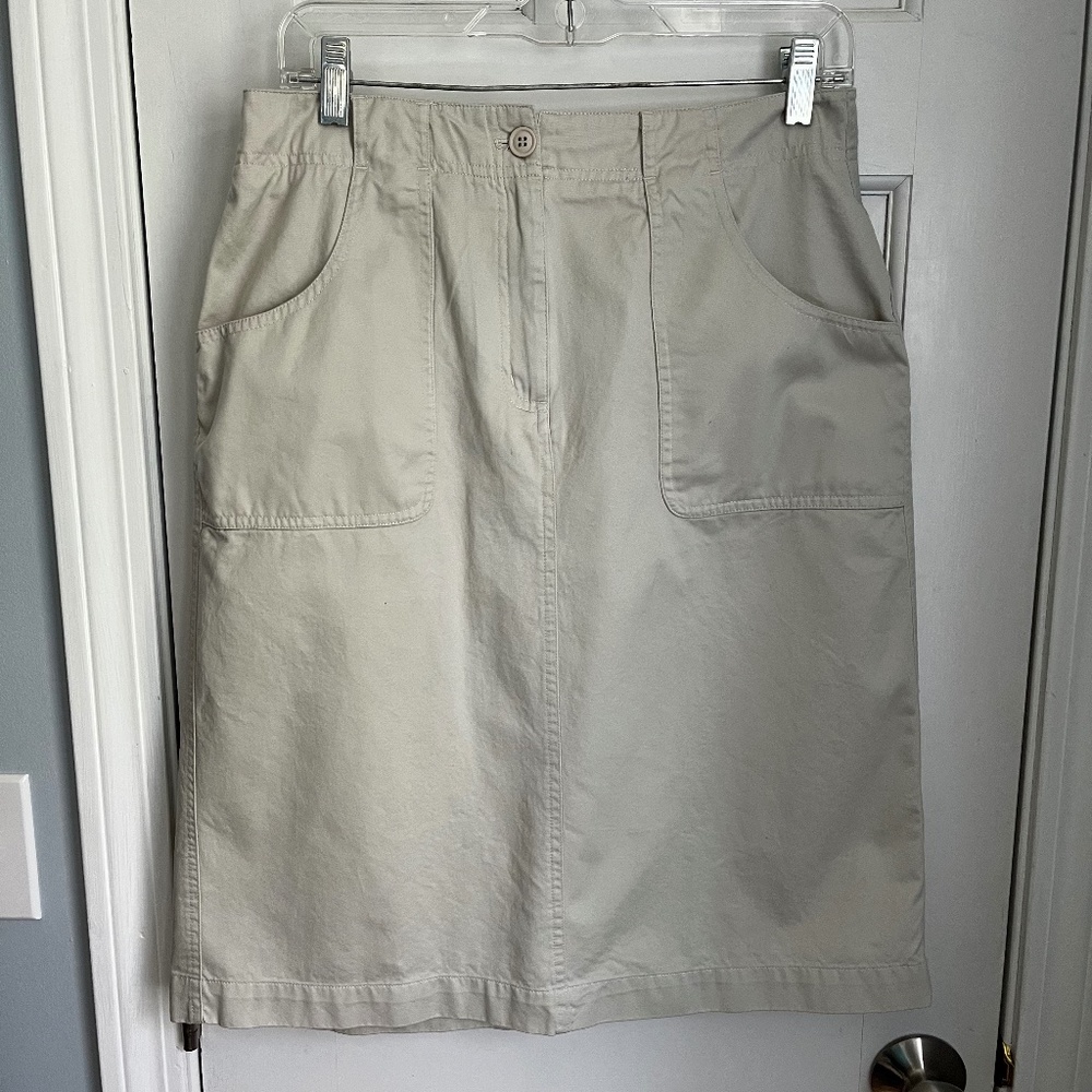 Donating soon!  Appleseeds tan skirt.  Size 8  Perfect for summer!